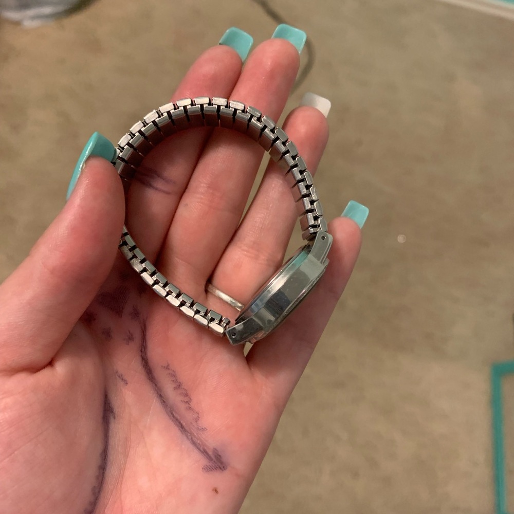Watch - Picture 2 of 4